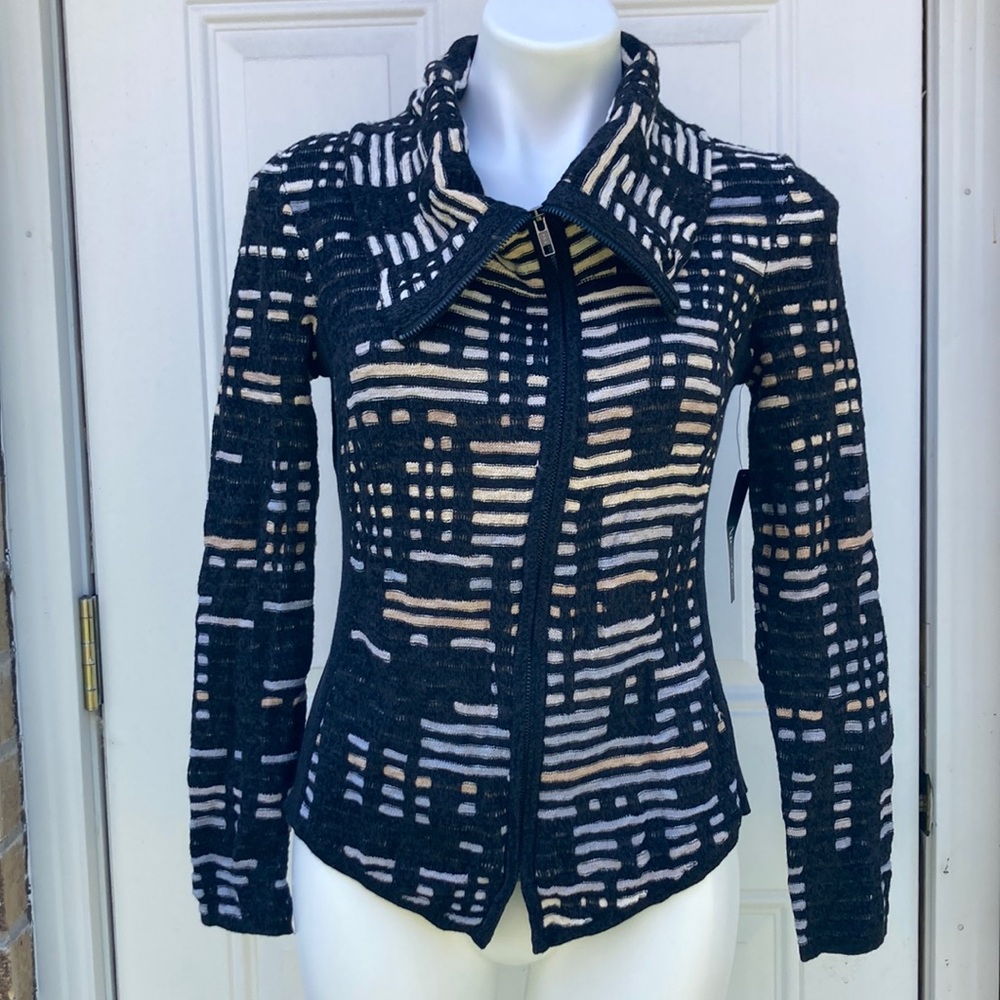 NIC+ZOE Black Patterned Zip-Front Cowl Sweater with Cream Accents